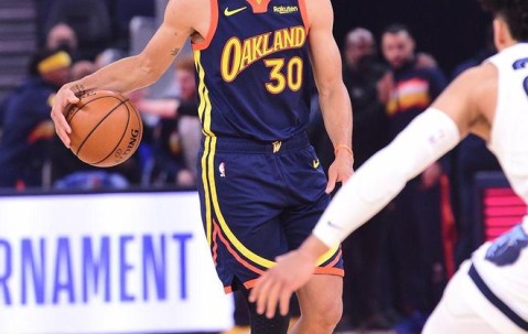 九游娱乐-包含Faker赛事官方发布战术调整新规，勇士争议不断！的词条