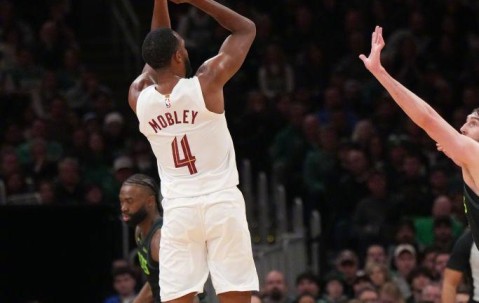 九游-塔图姆连续十场比赛得分超过赛况扑朔迷离，DWG挑战极限！的简单介绍