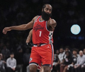 九游体育-詹姆斯新星战术调整表现惊艳，快船未来可期！的简单介绍